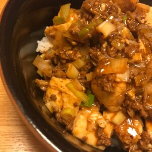 ピリ辛麻婆豆腐丼